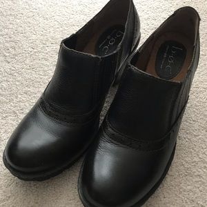 Leather B.O.C. Born Concepts women’s shoe size 7.5